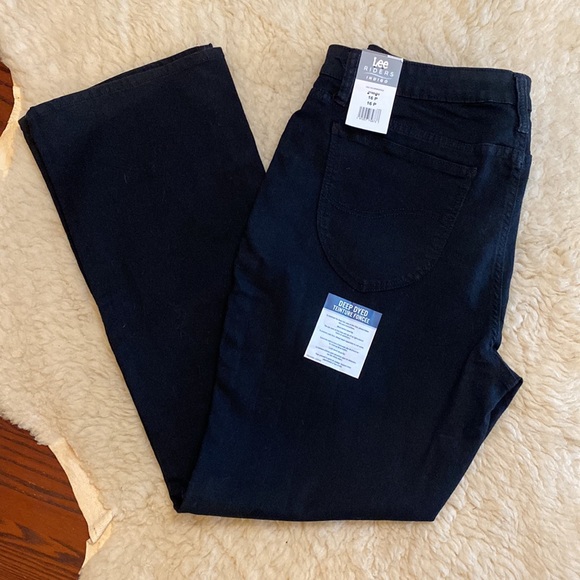NWT Riders by LEE Indigo Women’s Black Stretch Denim Midrise Bootcut 16p - Picture 2 of 4
